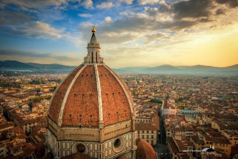 florence cathedral square image intro