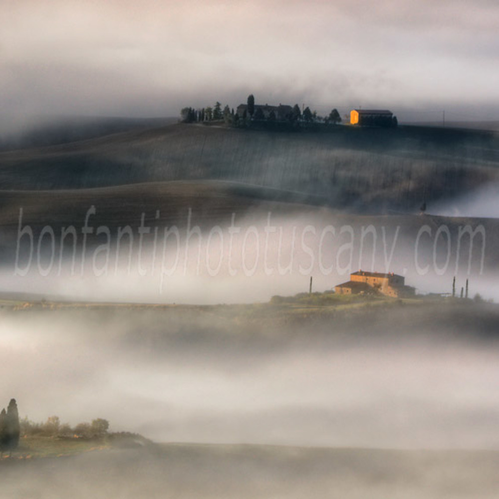 val d'orcia landscape - a foggy morning nearby Pienza #2.jpg