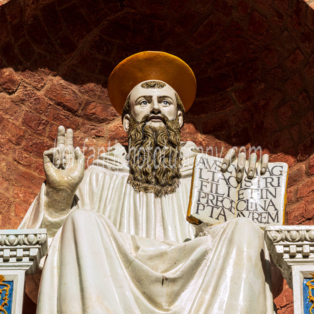 monte oliveto maggiore abbey - statue of St. Benedict at the entrance.jpg