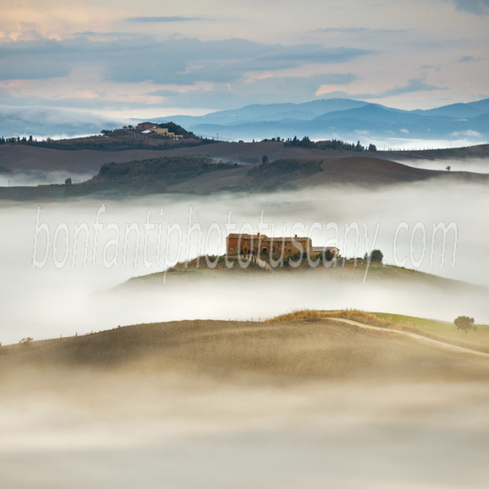 val d'orcia landscape - a foggy morning nearby Pienza #1.jpg
