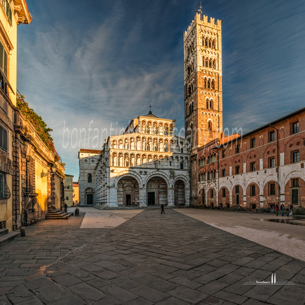 piazza san martino - lucca