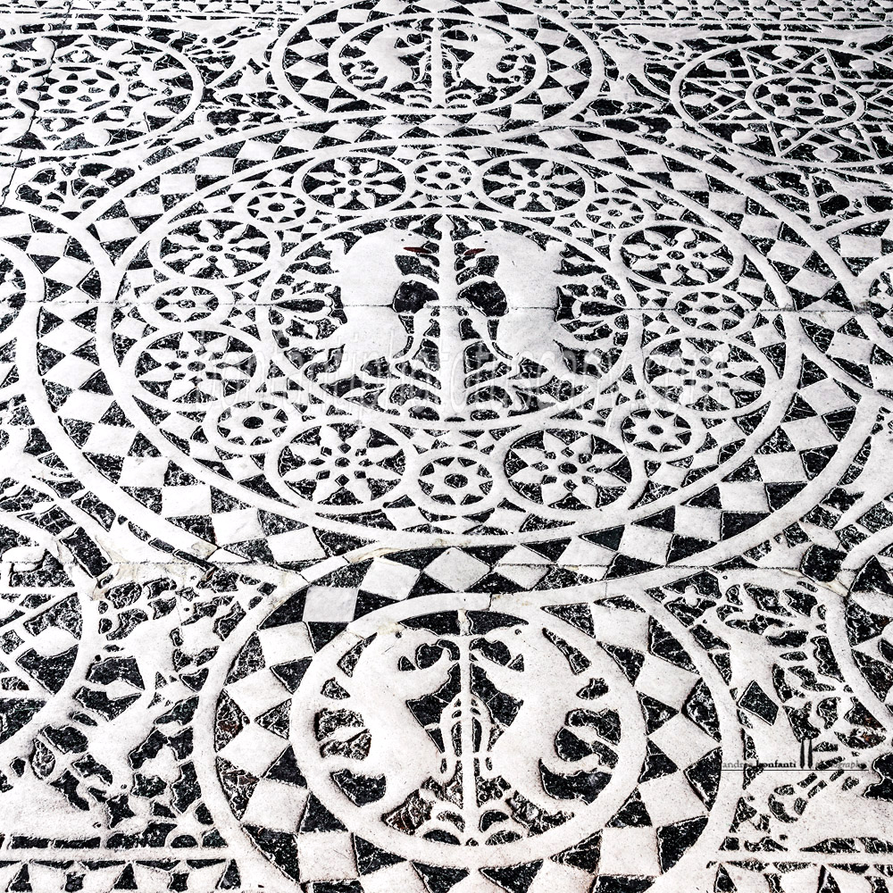 pavimento di san miniato al monte a Firenze