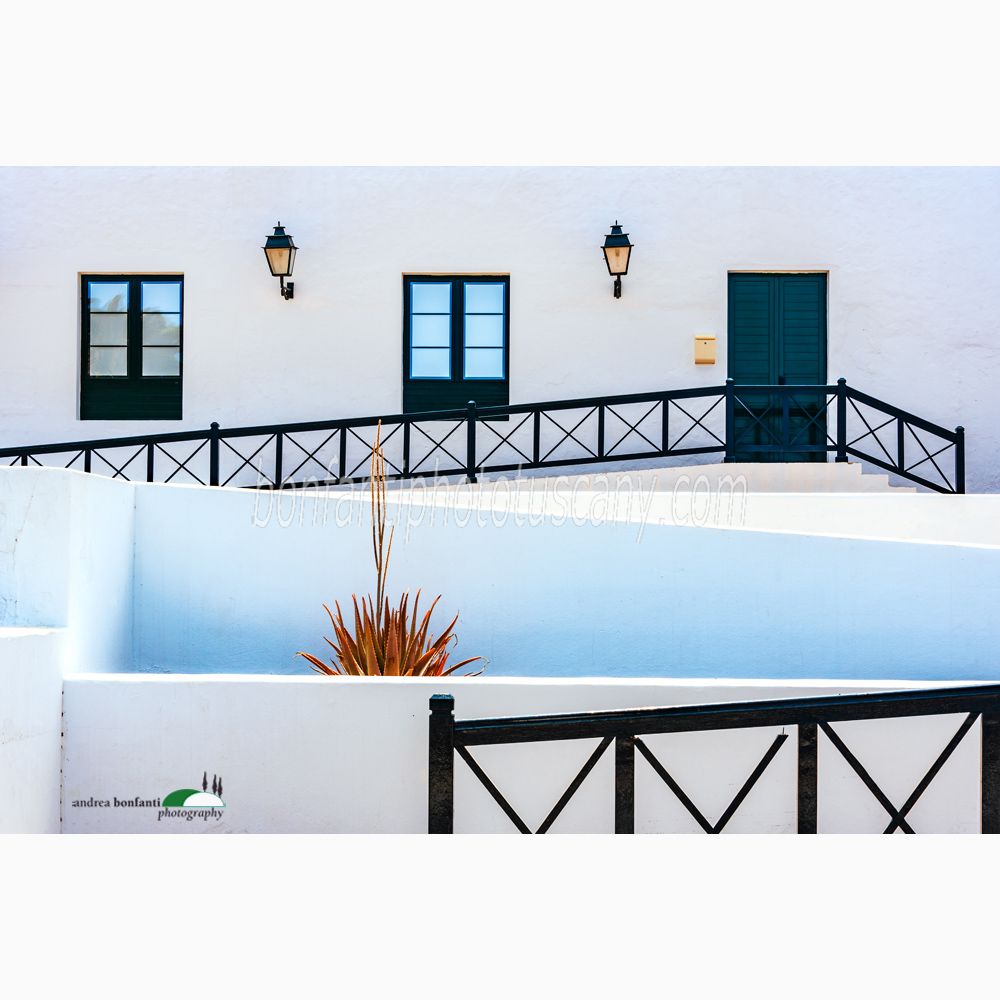 a well structured canarian courtyard in Las Brenas.jpg