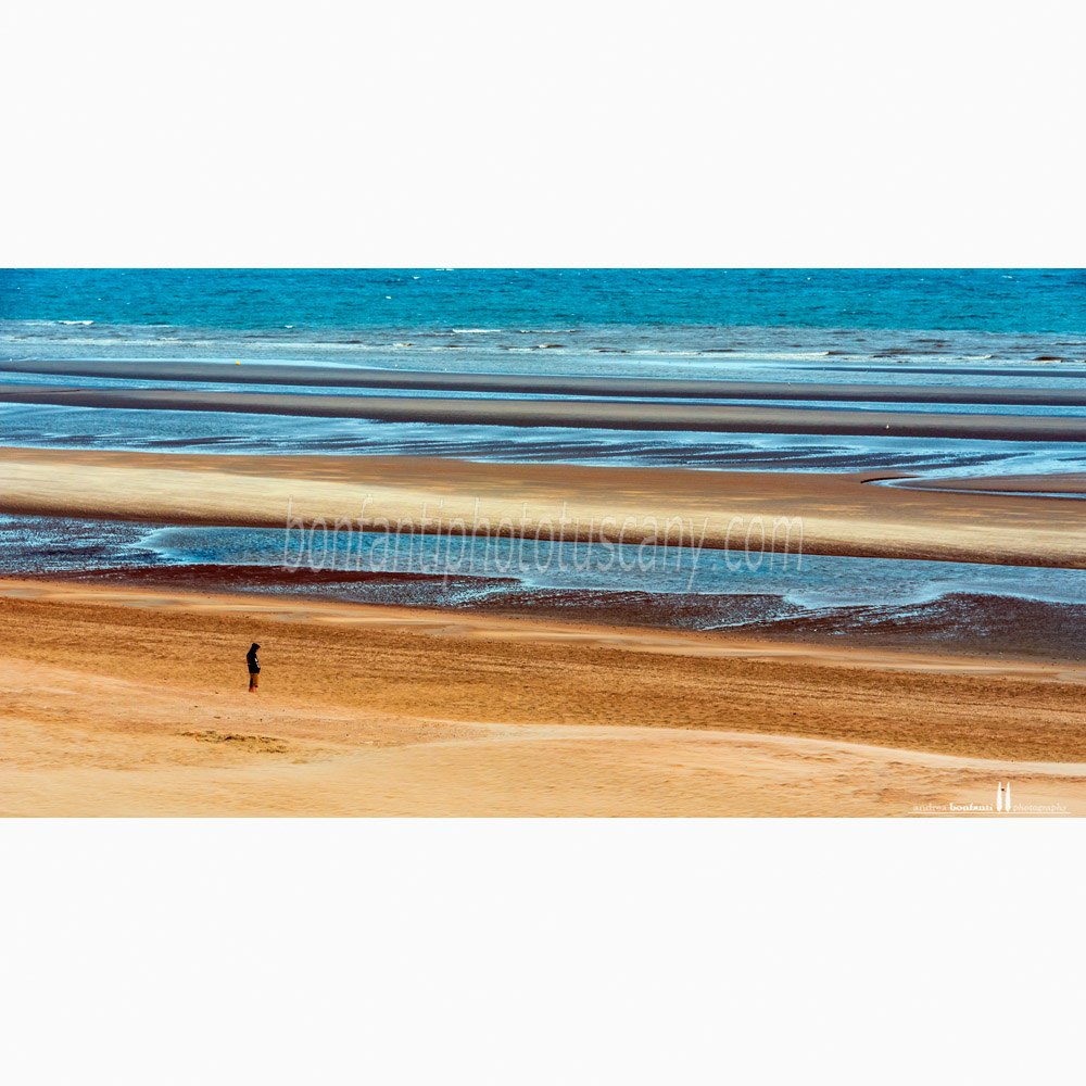 st.idesbald north sea - cloudy morning on the beach.jpg st.idesbald north sea - cloudy morning on the beach.jpg
