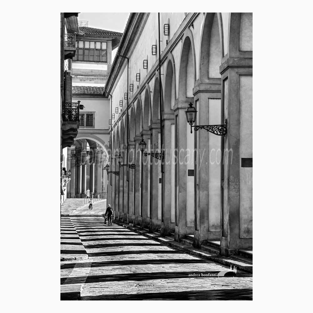 arches of  corridoio vasariano in Florence.jpg arches of  corridoio vasariano in Florence.jpg