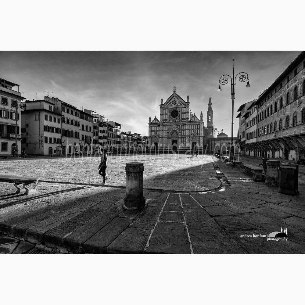 early morning in piazza Santa Croce of Florence.jpg early morning in piazza Santa Croce of Florence.jpg