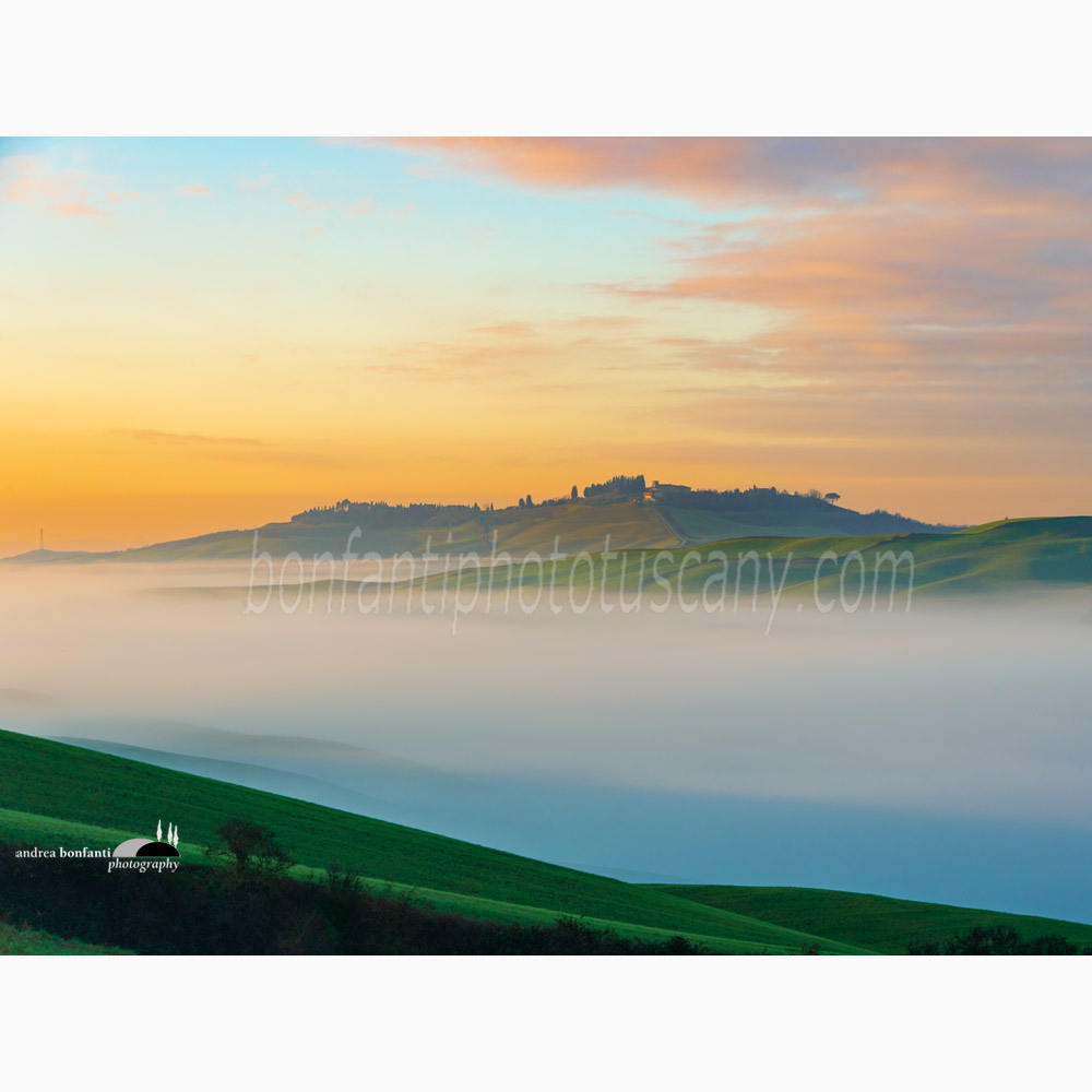 the vanished valley (Torre a Castello in '23).jpg