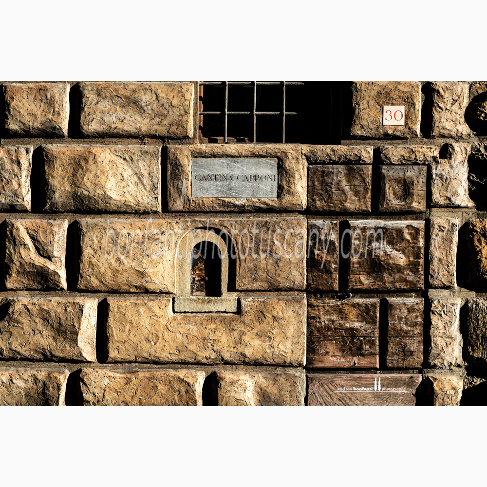 a wine window in via dei Bardi, Florence.jpg