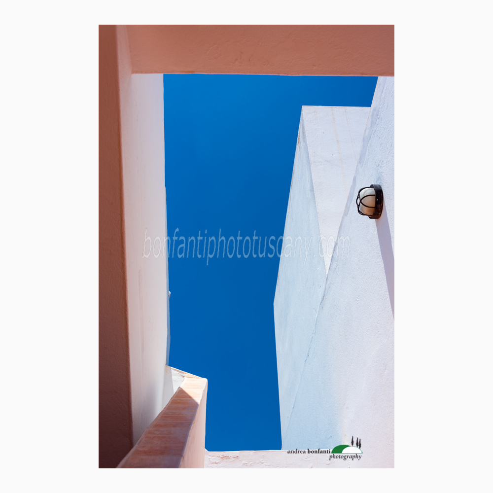 residential architecture in the city of San Bartolomè.jpg