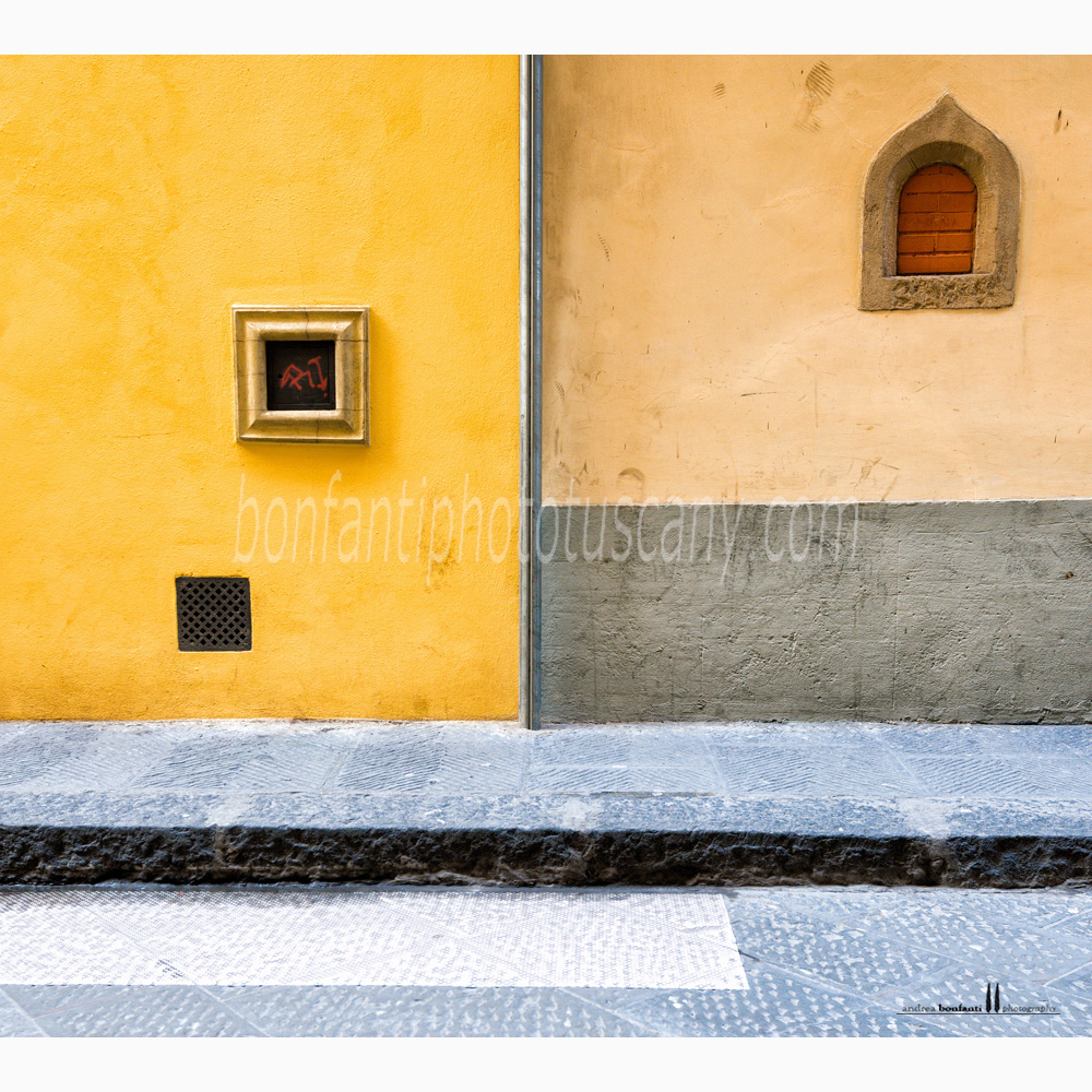 a wine window in Borgo Pinti, Florence.jpg