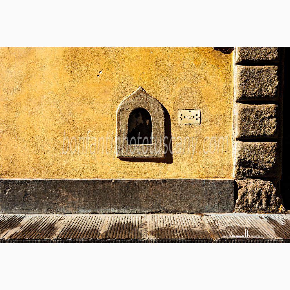 a wine window in via San Niccolò #2, Florence.jpg