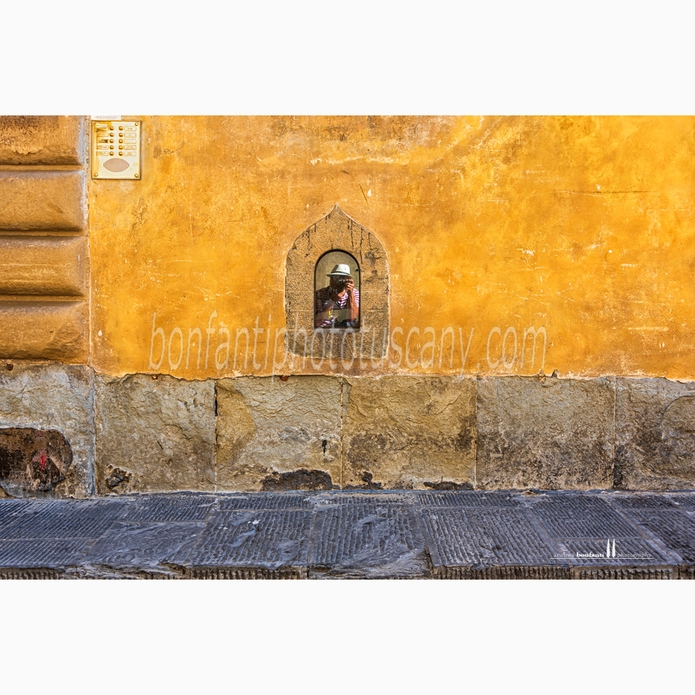 a wine window in via San Niccolò #3, Florence.jpg