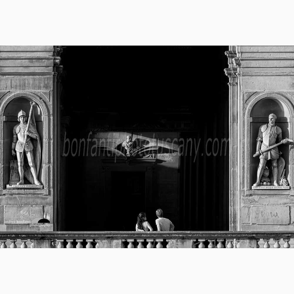 Florence Uffizi colonnade in chiaroscuro.jpg Florence Uffizi colonnade in chiaroscuro.jpg