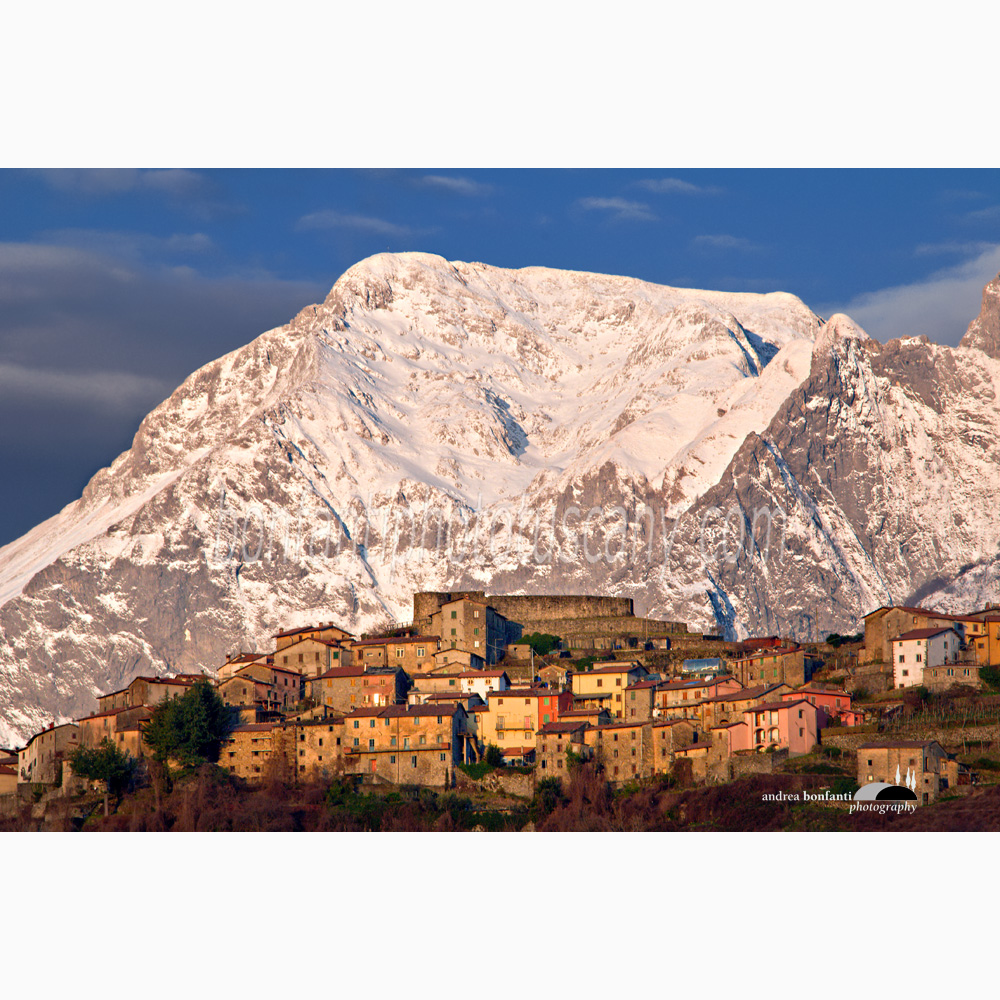 trassilico e pania innevata all'alba.jpg trassilico e pania innevata all'alba.jpg