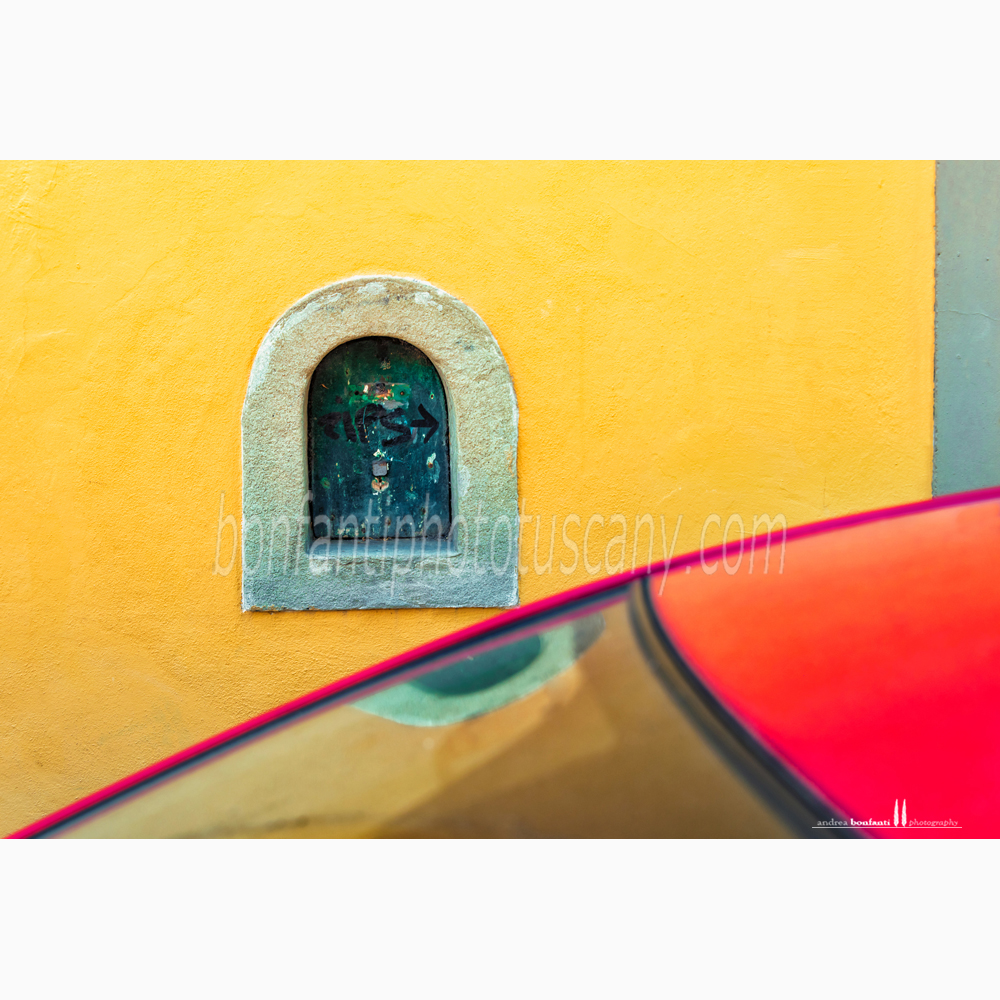 a wine window in via delle Casine, Florence.jpg