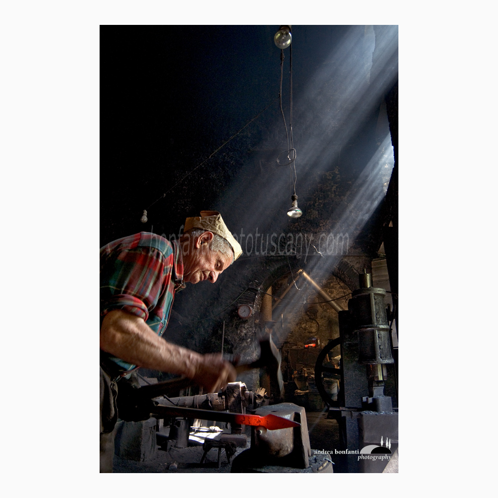 fabbro galgani a piè lucese.jpg fabbro galgani a piè lucese.jpg