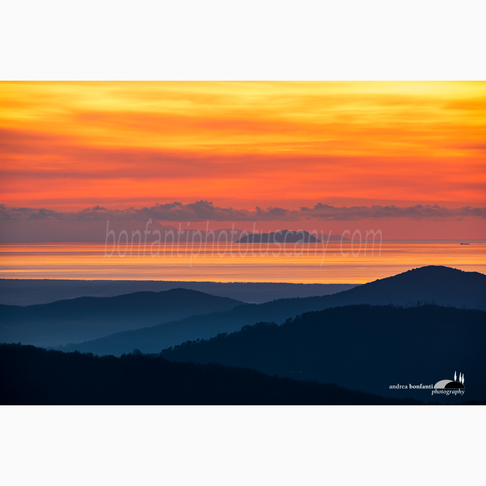 tramonto sul mare dalla croce di brancoli.jpg tramonto sul mare dalla croce di brancoli.jpg